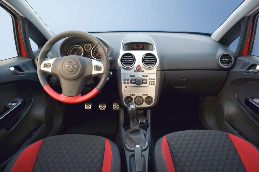  Opel Corsa GSi 2008 года  (фото 10 из 15)